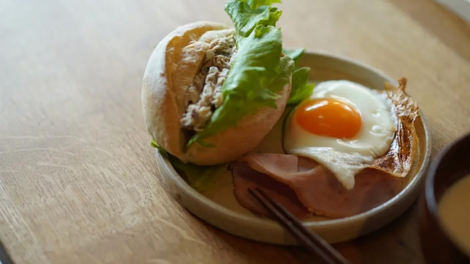 【朝食付き】お部屋でのんびり朝ごはん 米粉パンのサンドウィッチプラン